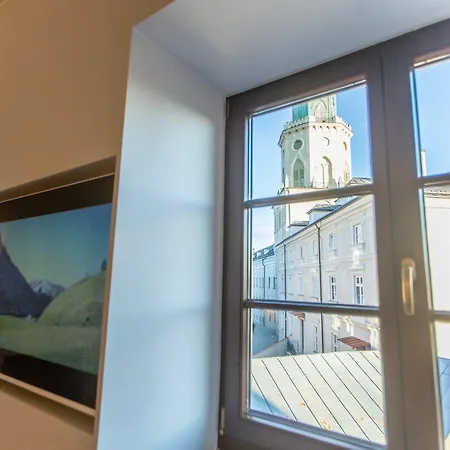 Premium - Brama Krakowska - Old Town