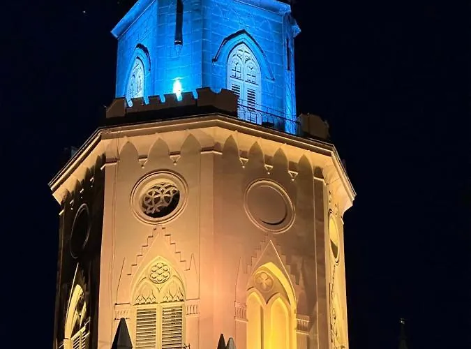 Premium - Brama Krakowska - Old Town