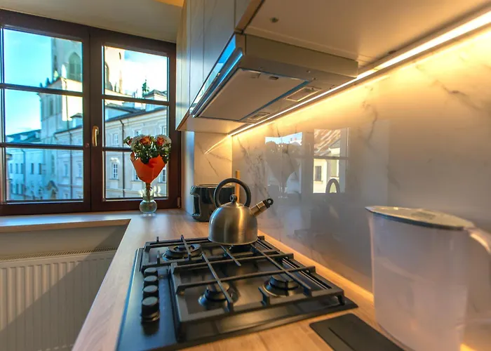 Premium - Brama Krakowska - Old Town